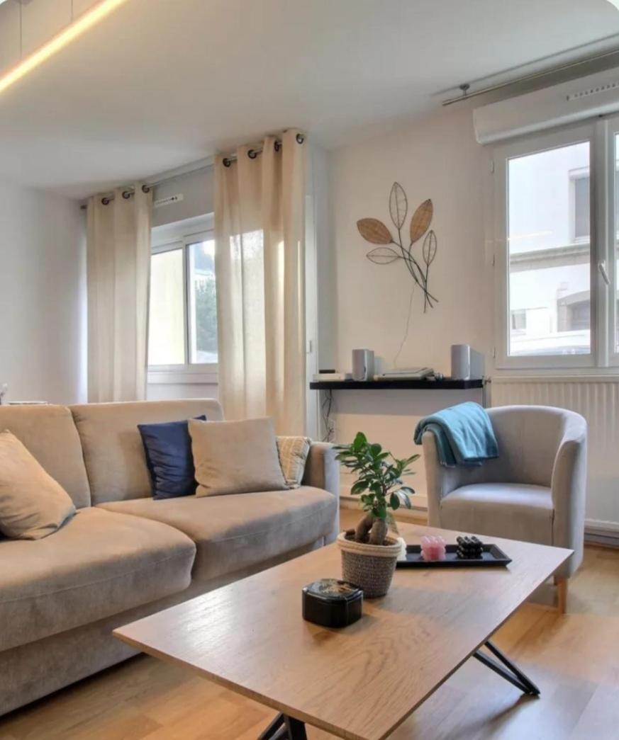 קונקרנו Appartement Hyper Centre Avec Garage Prive מראה חיצוני תמונה